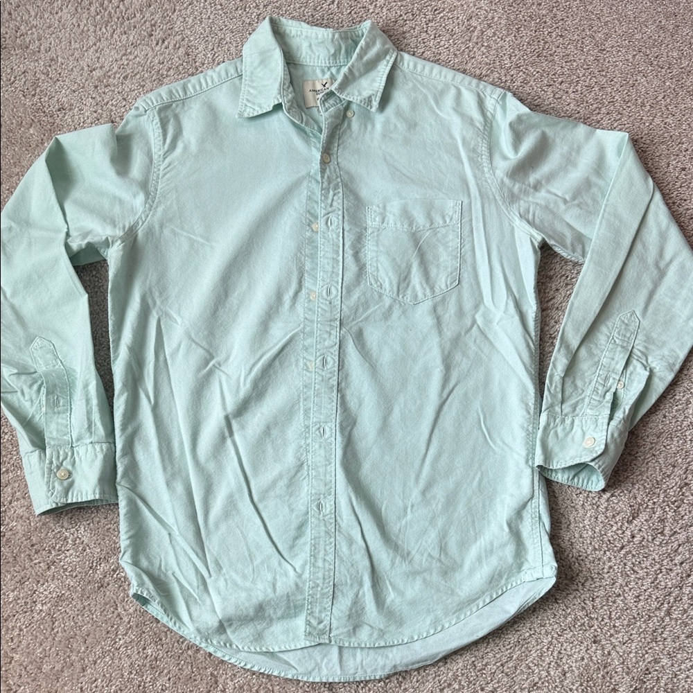 American Eagle Outfitters Men's button down size small